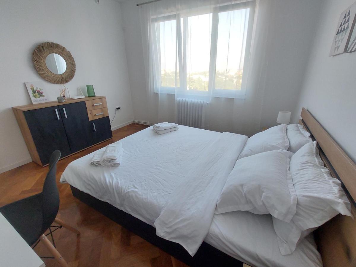 Eli'S Apartments -Ultracentral Near Palas Iasi Bagian luar foto